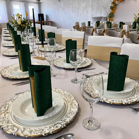 Pensionat Penzion Dvorec 3*